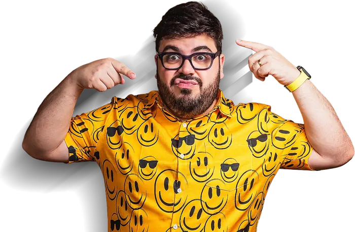 Bruno UAU apontando para a frente